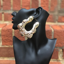 Load image into Gallery viewer, “Brandy” hoop earrings
